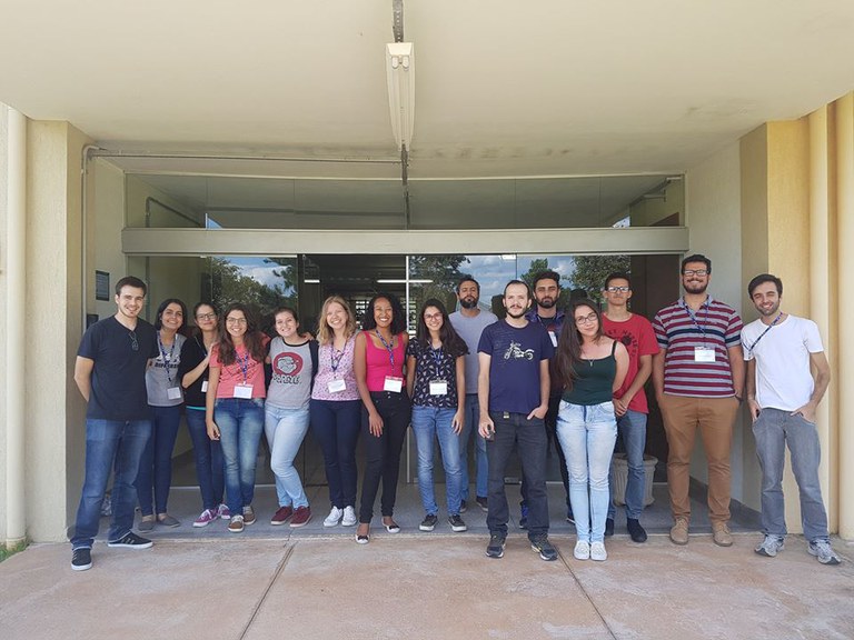 Escola de férias turma.jpg