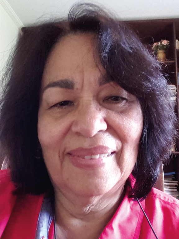 Woman, Central America Indian, black and straight hair, red blouse