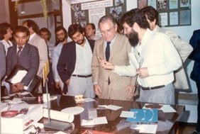 Inauguração DEMa_2.jpg Inauguration of DEMa's main building in November 1986, with the presence of the Minister of Science and Technology Renato Archer. Before that, the department's activities were carried out in the campus’ southern area, where the Center for Education and Human Sciences departments are currently located.