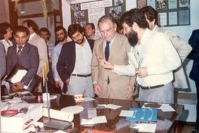 Inauguration of DEMa's main building in November 1986, with the presence of the Minister of Science and Technology Renato Archer. Before that, the department's activities were carried out in the campus’ southern area, where the Center for Education and Human Sciences departments are currently located.